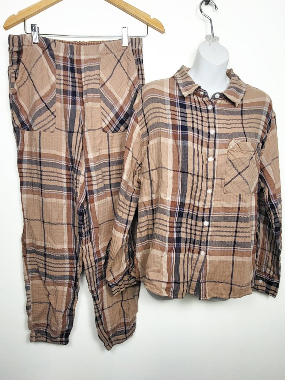 NWT Aerie brown plaid muslin cotton 2pc button down PJs | Size MEDIUM LONG